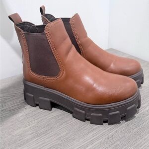 Circus NY by Sam Edelman Women's
Darielle Ankle Boot